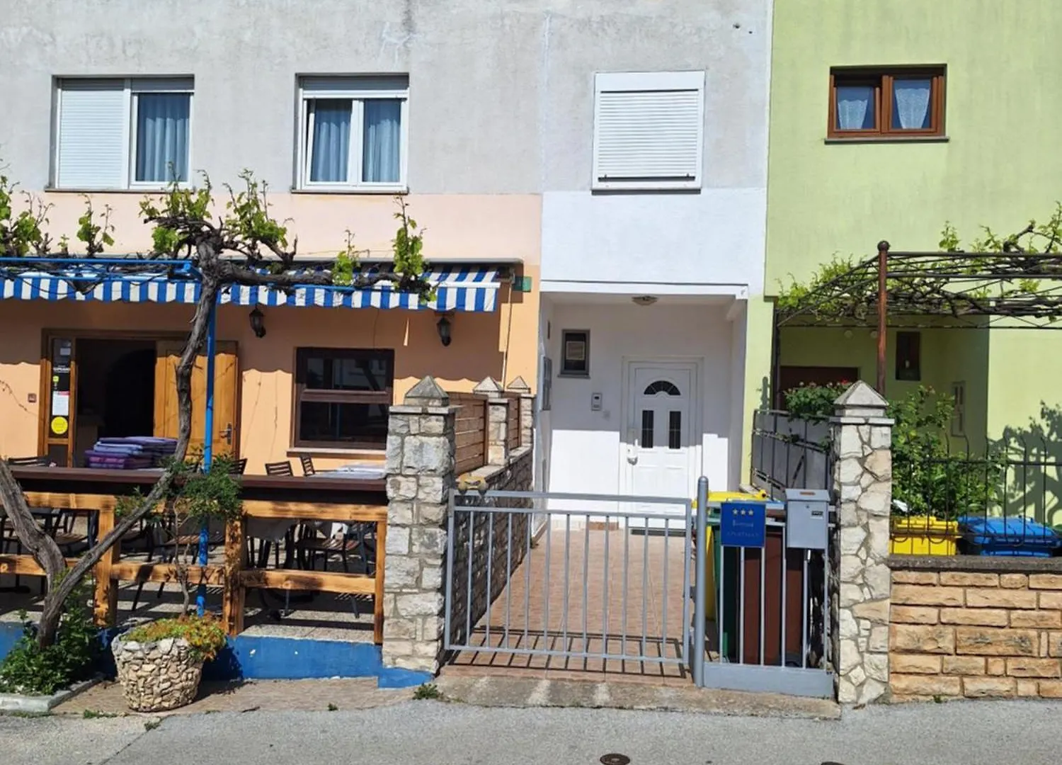 Letotel Apartment Pula 0*,  Croatia